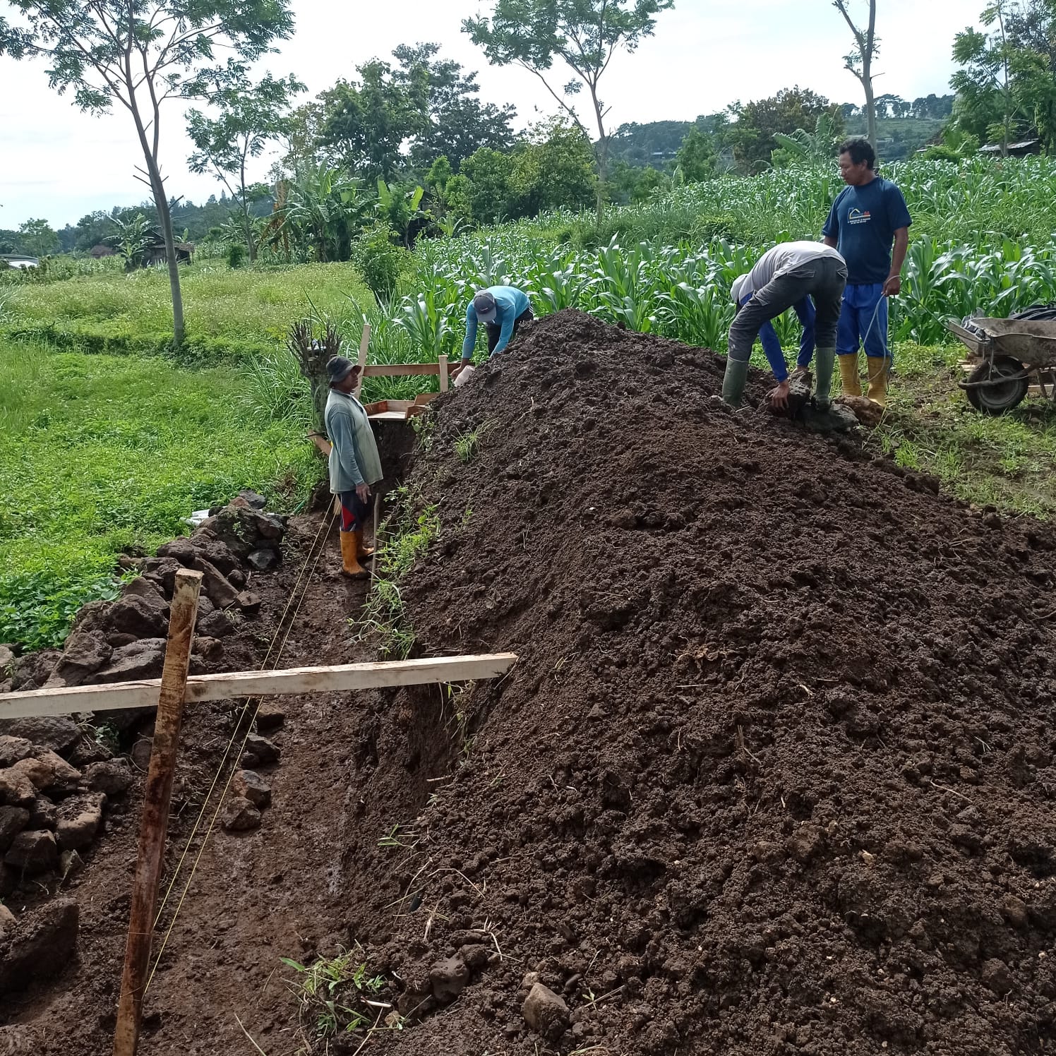 Progres-Panoramic-Cottage-Trawas-1.jpg